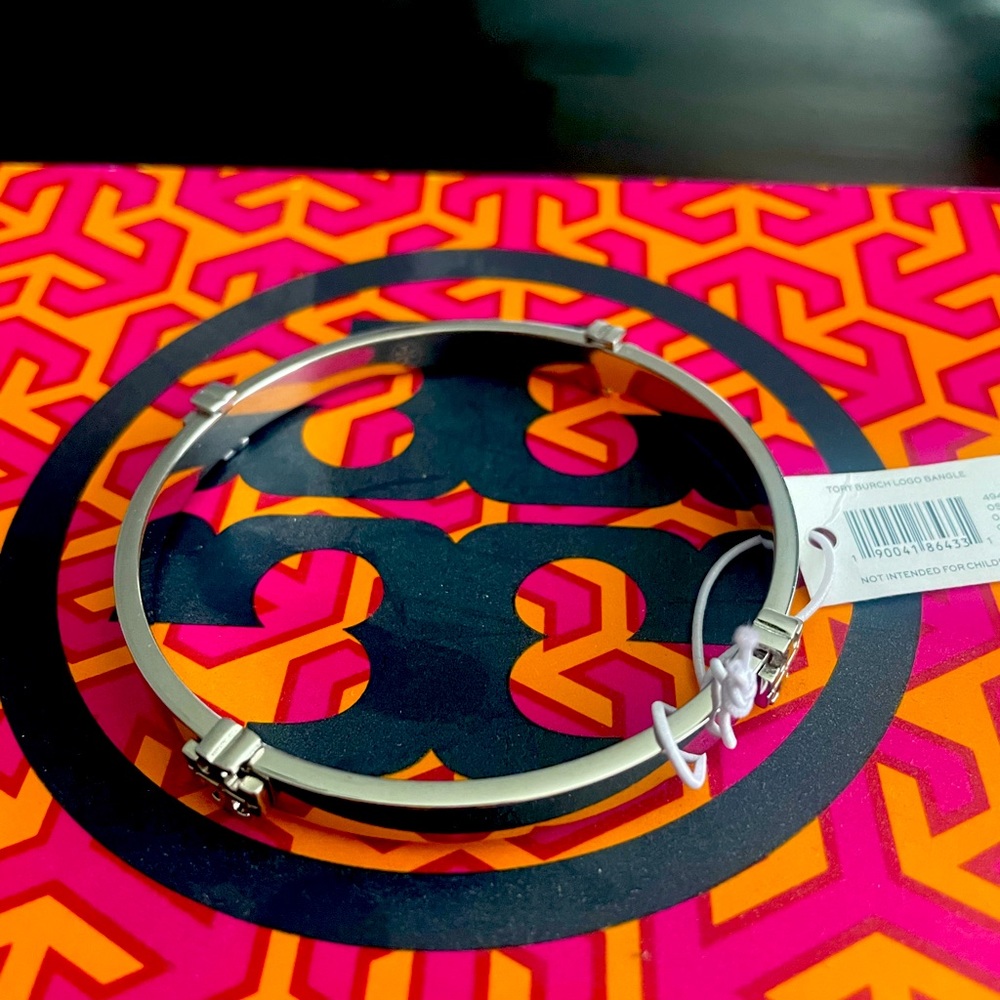 Tory Burch silver bangle - never worn
